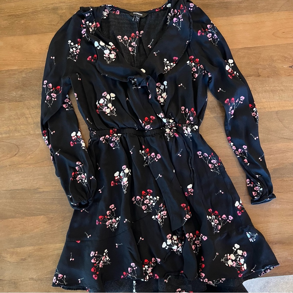 Express Dress - floral - Women’s Small wrap dress